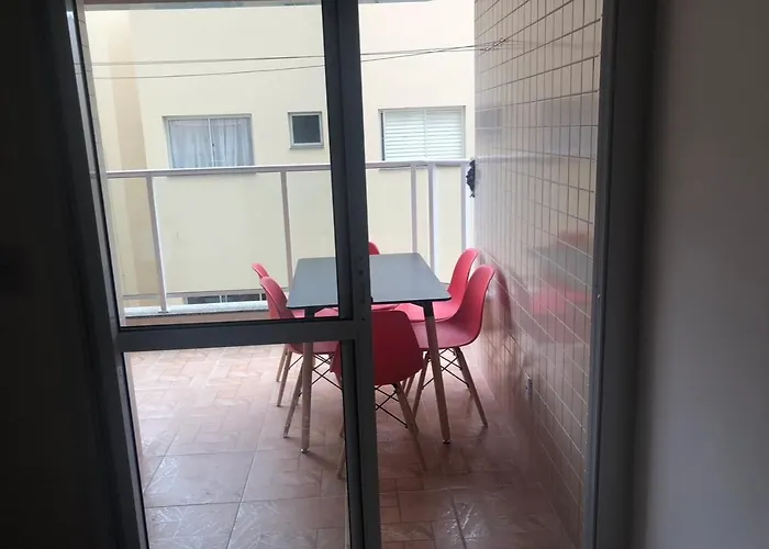 Apartamento na melhor localização de Ubatuba, com Duas varandas